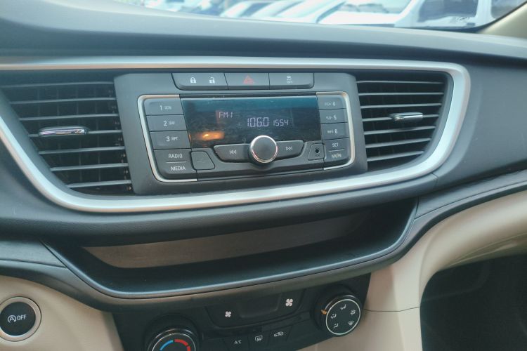 别克 英朗 2017款 15N 自动精英型中控内饰16