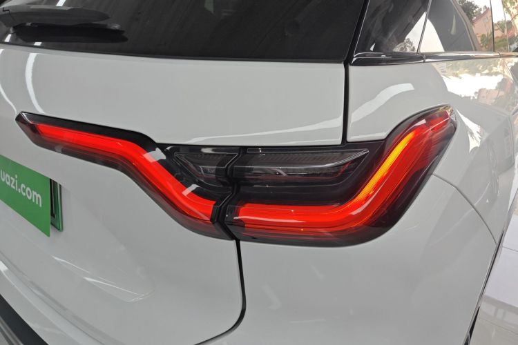 蔚来ES6 2020款 430KM 性能版车身外观9