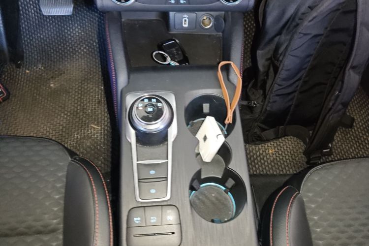 福特 福克斯 2020款 两厢 EcoBoost 180 自动ST Line局部细节18