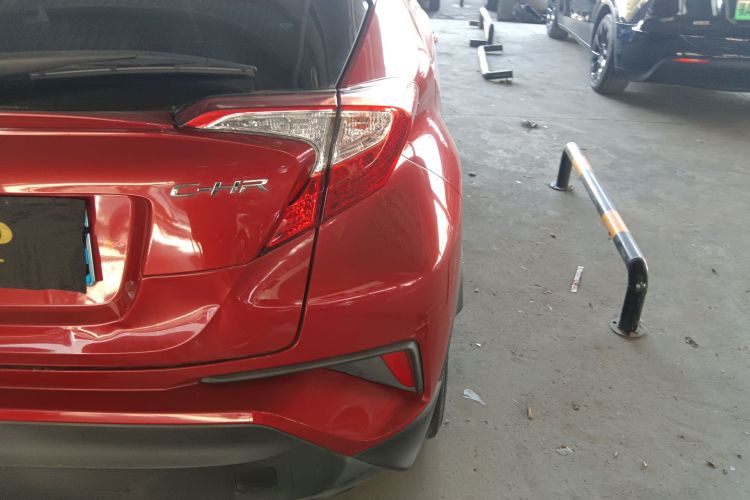 丰田C-HR 2018款 2.0L 领先版 国V车身外观6006