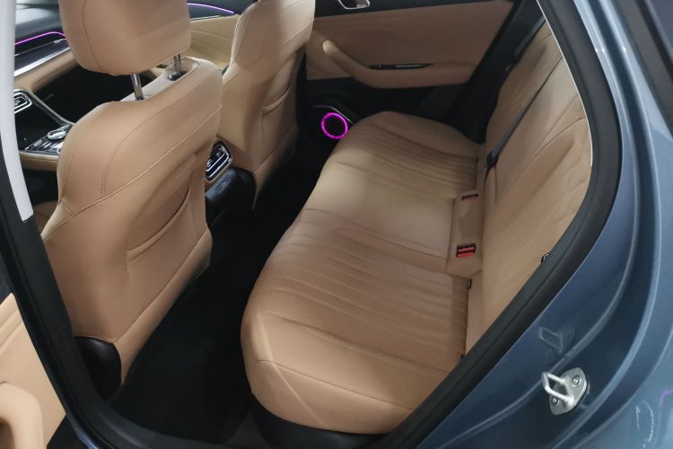 吉利银河 银河星耀6 2026款 125km探索+版中控内饰7004