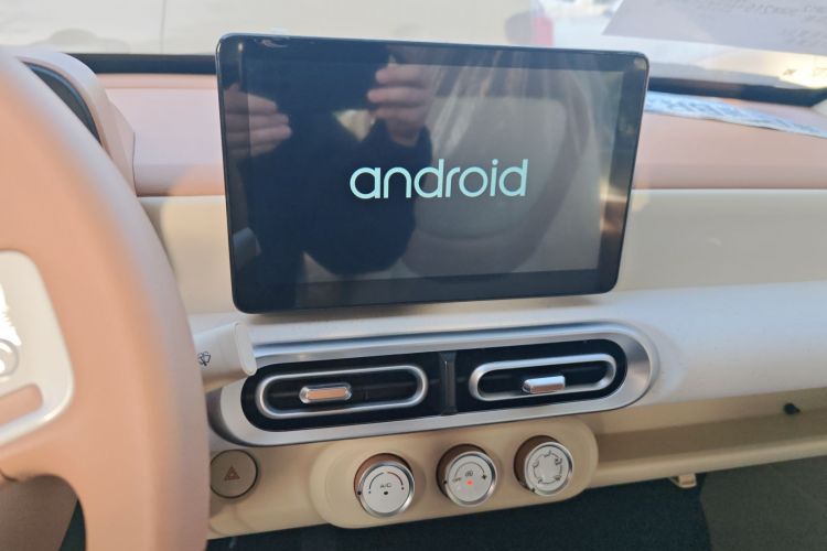 五菱汽车 宏光MINIEV 2024款 第三代 215km 青春版中控内饰16