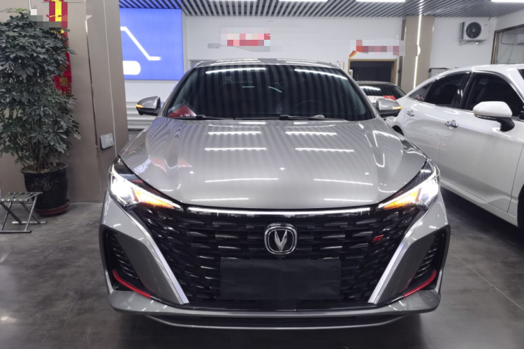 长安 逸动 2023款 畅享版 PLUS 蓝鲸NE 1.4T GDI DCT尊贵版车身外观6001