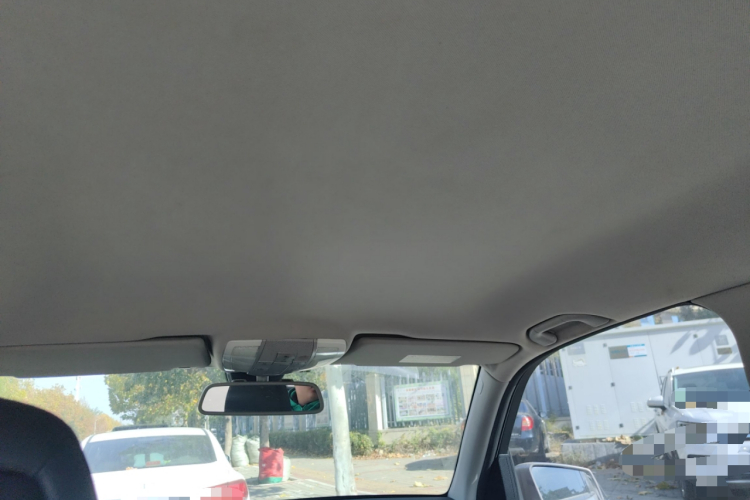 奔驰GLK级(进口) 2011款 GLK 300 4MATIC 动感型局部细节22