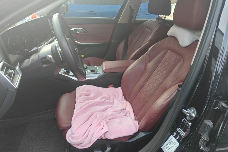 宝马3系 2023款 325Li M运动曜夜套装中控内饰19