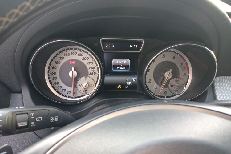 奔驰GLA 2016款 GLA 220 4MATIC 时尚型中控内饰14