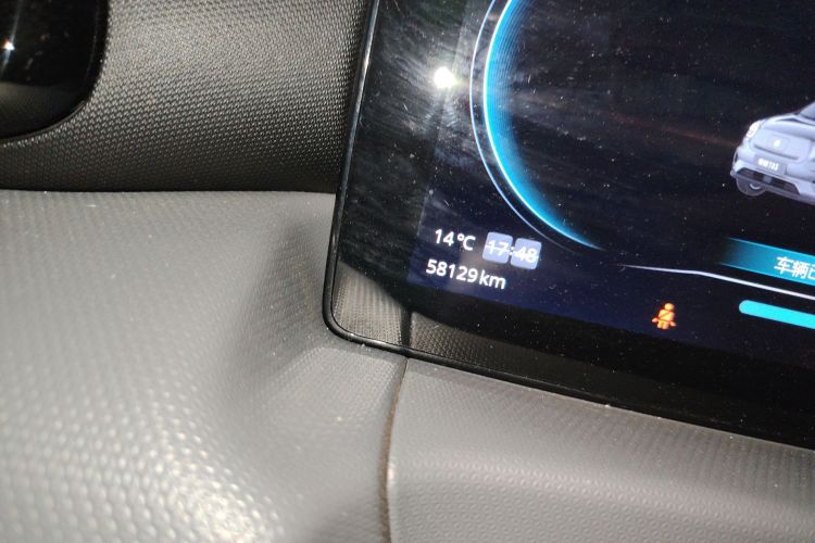 零跑汽车 零跑T03 2021款 400舒享版中控内饰15