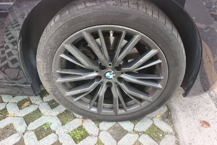 宝马3系 2022款 325Li M运动曜夜套装车身外观6007