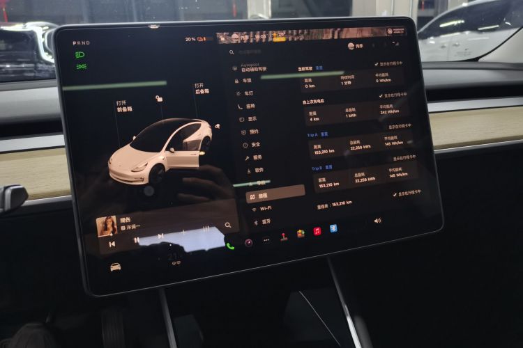 特斯拉 Model 3 2020款 改款 标准续航后驱升级版中控内饰14