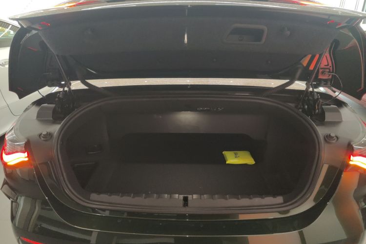 宝马4系 2022款 430i 敞篷M运动曜夜套装机舱底盘23