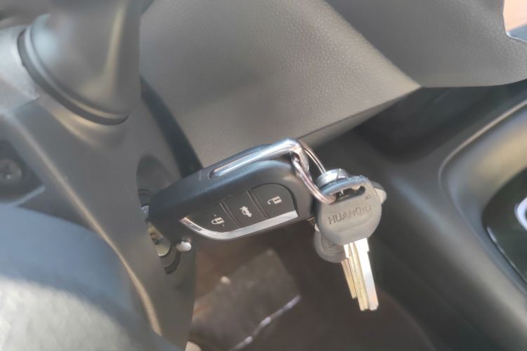 丰田 雷凌 2021款 TNGA 1.5L CVT进取版中控内饰11