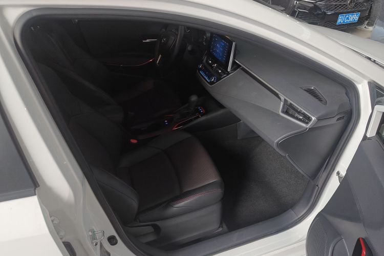 丰田 雷凌 2022款 双擎 1.8H E-CVT运动版局部细节41