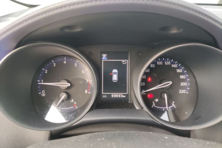 丰田C-HR 2020款 2.0L 领先版中控内饰14