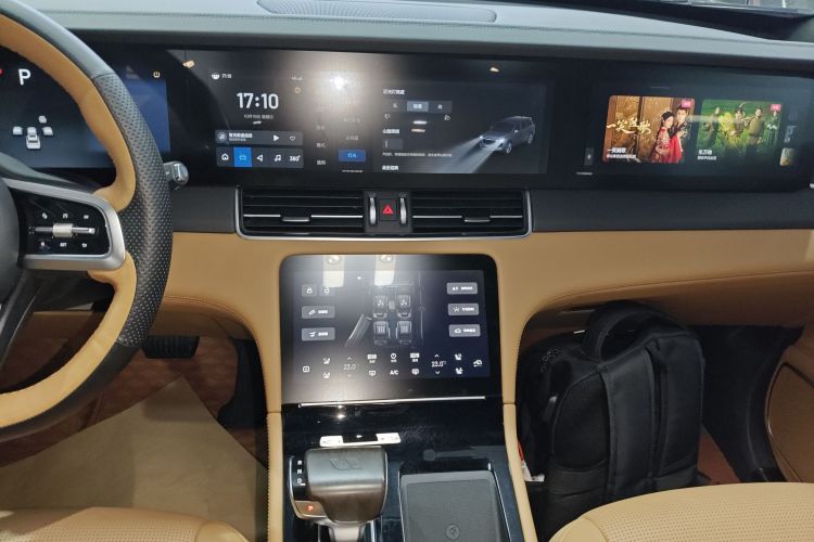 理想汽车 理想ONE 2021款 增程6座版中控内饰16