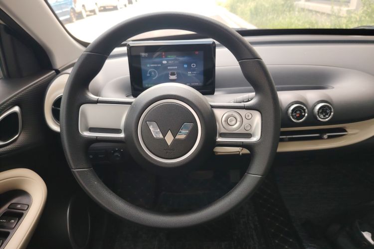 五菱汽车 五菱缤果 2023款 203km 轻享款局部细节13