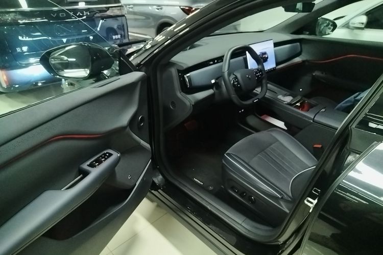 岚图汽车 岚图知音 2024款 四驱全球版中控内饰7003