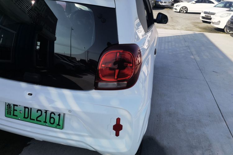 荣威 科莱威CLEVER 2021款 302km全能版车身外观9