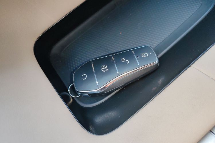 比亚迪 海豚 2023款 420km 时尚版中控内饰11