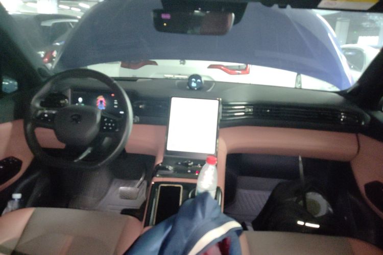 蔚来EC6 2020款 605KM 运动版中控内饰7002