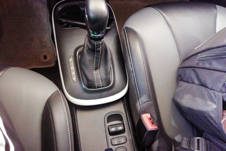 荣威 科莱威CLEVER 2022款 311km元气啵啵版中控内饰18