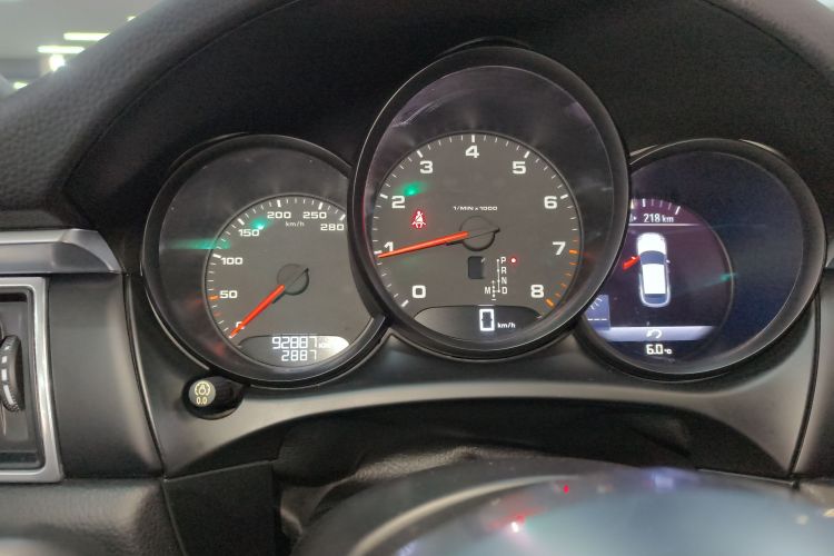 保时捷 2017款  Macan 2.0T中控内饰14