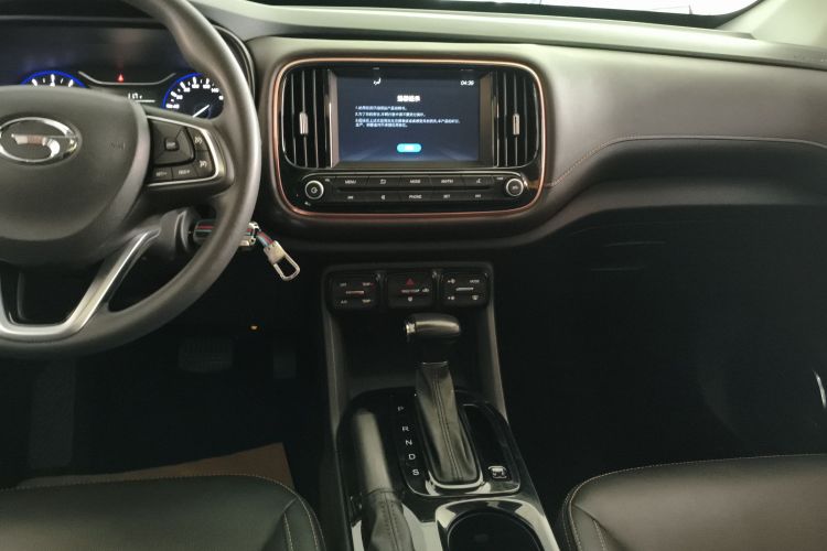 广汽传祺 传祺GS3 2017款 150N 自动精英版中控内饰16