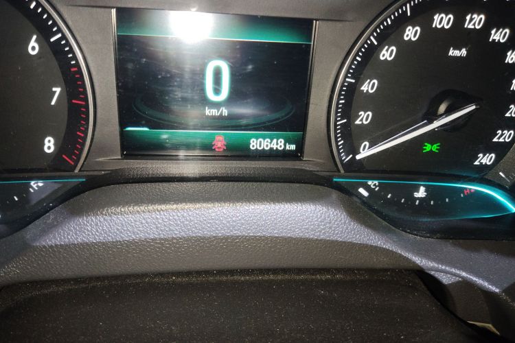 别克 英朗 2019款 15T 手动精英型 国VI中控内饰15