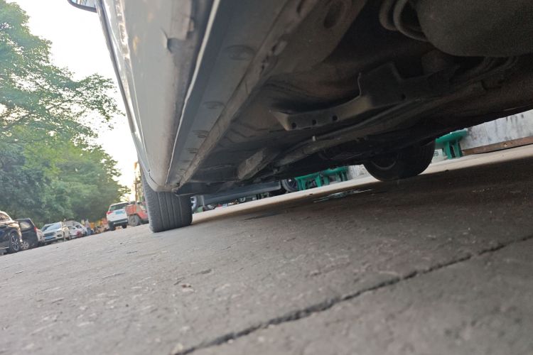 丰田 卡罗拉 2012款 炫装版 1.8L CVT GL-i局部细节9003