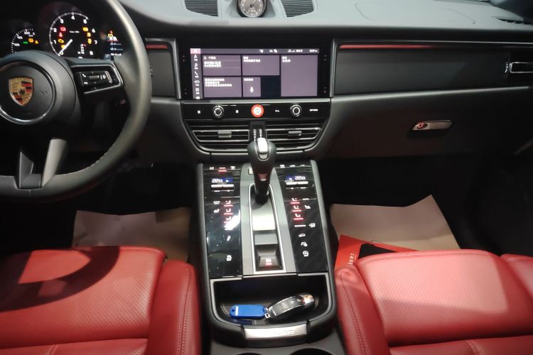 保时捷 2024款 Macan 2.0T中控内饰18