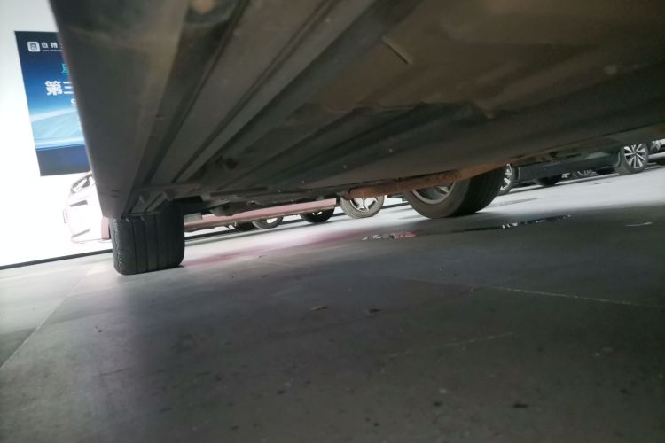 理想汽车 理想ONE 2020款 增程6座版局部细节9002