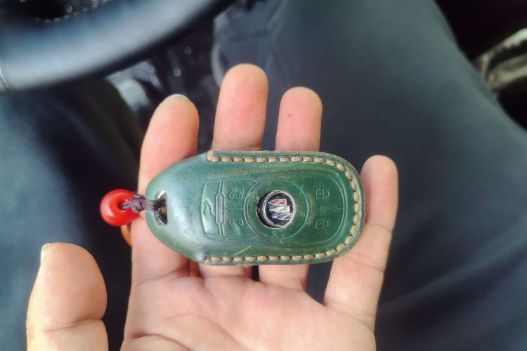 别克GL8 2022款 Avenir艾维亚 六座贤礼版中控内饰11