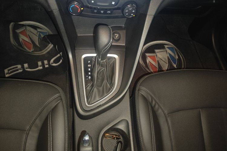 别克 英朗 2021款 1.3T 自动轻混动精英型中控内饰18