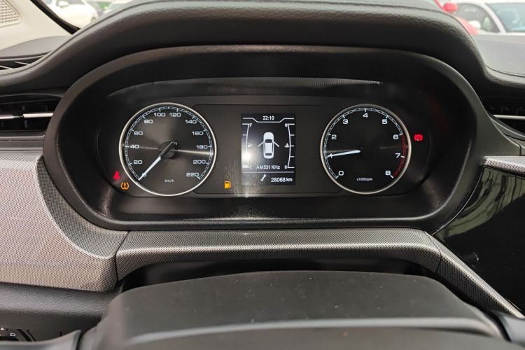 奇瑞 艾瑞泽5 2019款 PRO 1.5L 手动自在版 国VI中控内饰14