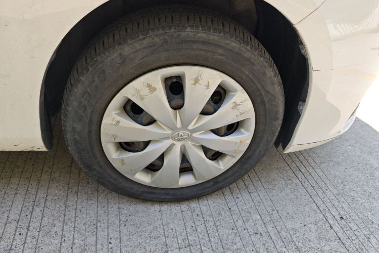 丰田 YARiS L 致炫 2016款 改款 1.5E CVT魅动版车身外观10