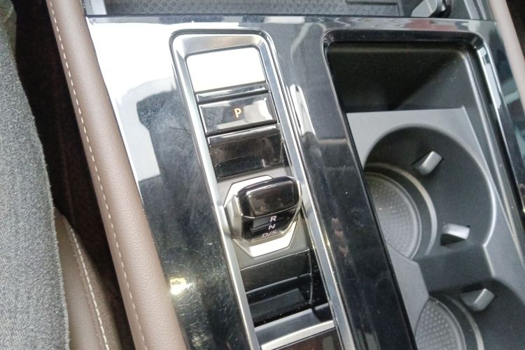 大众 威然 2022款 330TSI 豪华版局部细节18