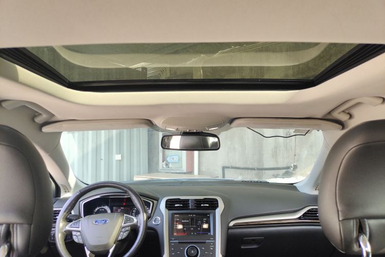 福特 蒙迪欧 2013款 2.0L GTDi200时尚型中控内饰22