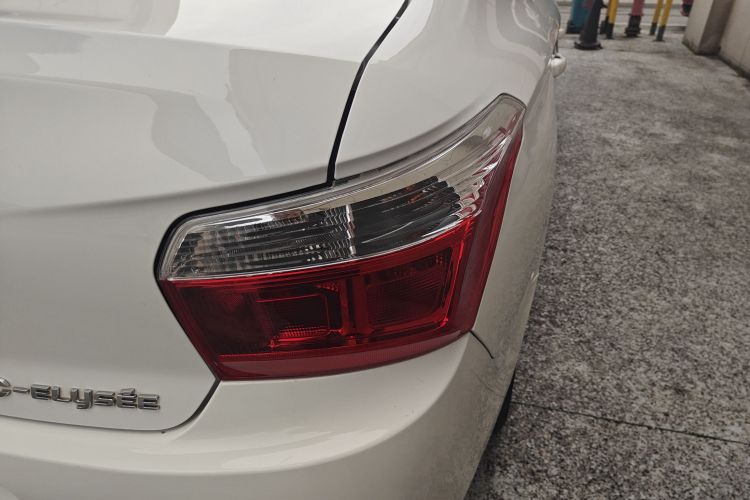 雪铁龙 爱丽舍 2016款 1.6L 手动时尚型车身外观6006