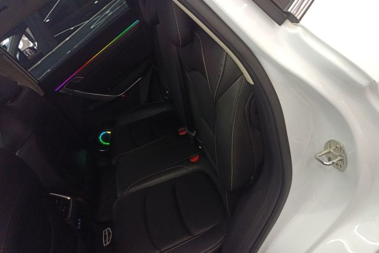 吉利汽车 博越 2020款 1.8TD DCT智联PRO中控内饰21