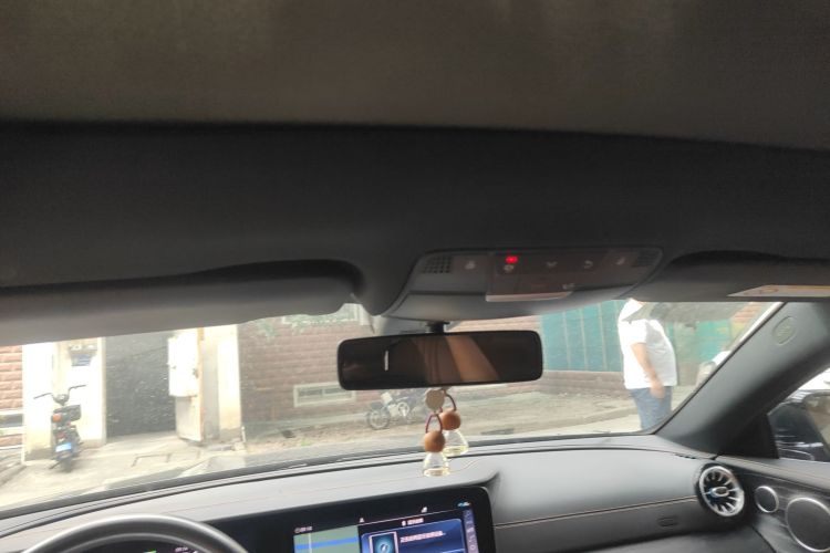 奔驰E级(进口) 2020款 E 260 轿跑车局部细节22