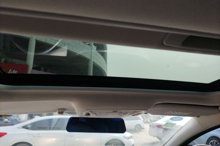 福特 福克斯 2018款 两厢经典 1.6L 自动风尚型智行版局部细节22