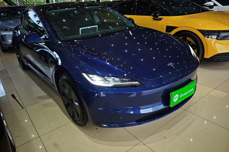特斯拉 Model 3 2023款 后轮驱动版车身外观3