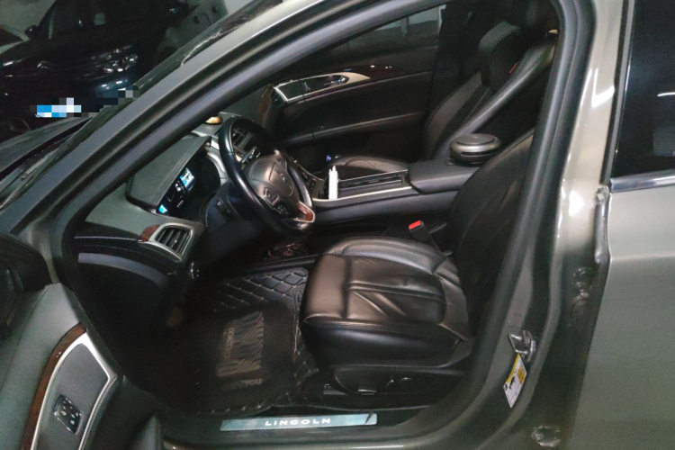 林肯MKZ 2017款 2.0H 混动尊享版中控内饰19