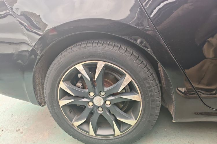 标致508 2013款 2.0L 两周年纪念 自动智享版车身外观6008