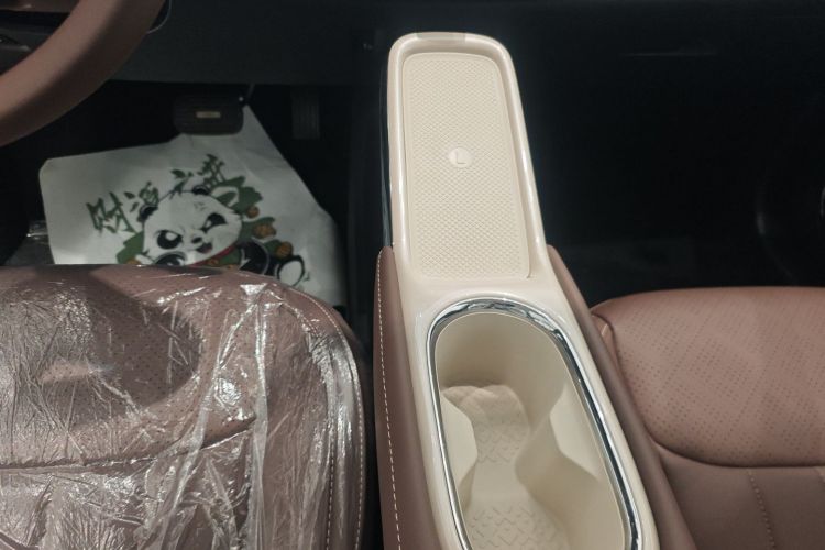 五菱汽车 五菱缤果 2025款 333km 灵犀互联款中控内饰18