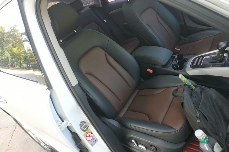 奥迪Q5 2017款 40 TFSI 进取型中控内饰41