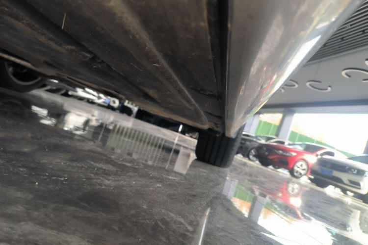 宝马3系 2023款 325Li M运动套装局部细节9002