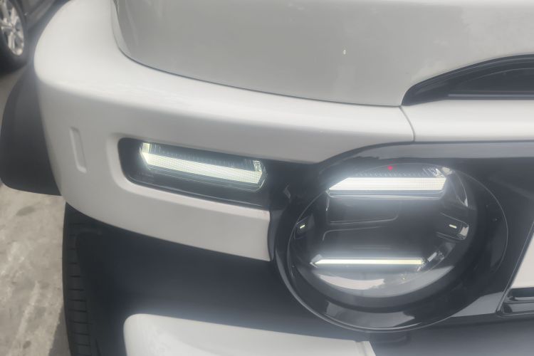 奇瑞iCAR V23 2025款 550两驱智驾版车身外观8