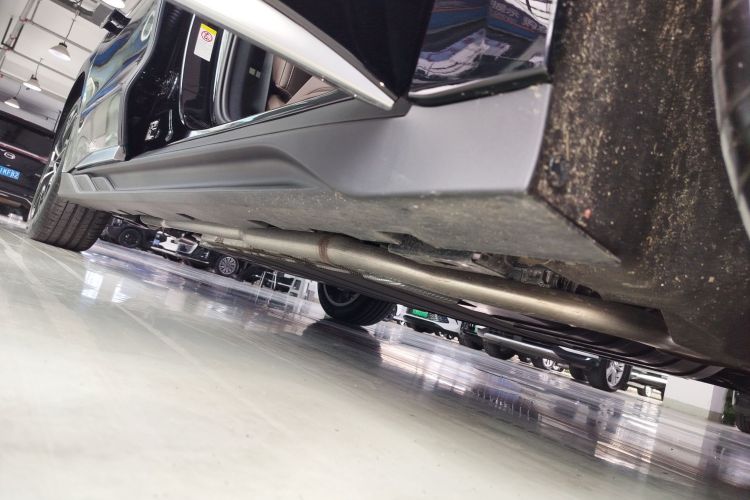 比亚迪 汉 2025款 DM-i 125KM尊贵型局部细节9001