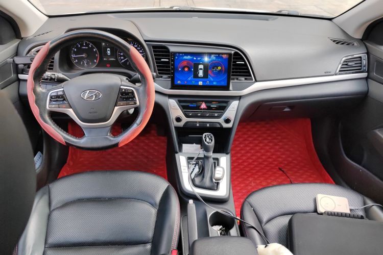 现代 领动 2016款 1.6L 自动智炫·精英型中控内饰7002