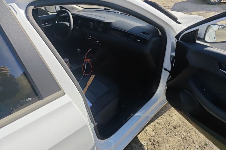 荣威i5 2023款 1.5L 手动舒享版局部细节9005